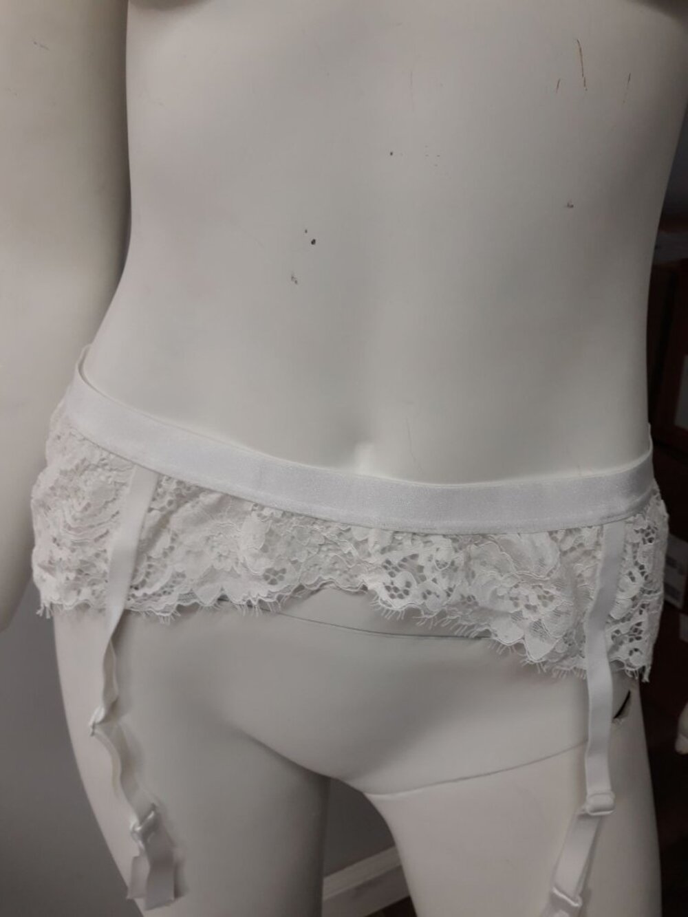CosaBella Womens Garter Belt White Size M NEW WITHOUT TAGS!